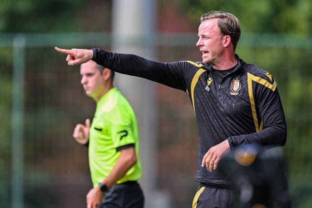 260731 Standard de Liege vs Arminia Bielefeld Head Coach Vincent Euvrard of Standard CL during a friendly soccer game in the preparations ahead of the Jupiler Pro League season 2026 - 2027 between Standard de Liege and Arminia Bielefeld from Germany on July 31 , 2026 in Liege, Belgium. (Photo by Stijn Audooren Isosport) Liege SL16 Football Campus Liege Belgium  Copyright: xIsosportxStijnxAudoorenx