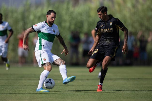 Tete Morente of Elche during a preseason friendly match between Elche CF and Córdoba CF played in Oliva, Valencia, on July 31, 2026, in Spain (Oliva, Valencia, Spain) Copyright: xVicentexVidalx xAgenciaxLOFx