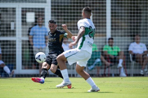 Carlos Albarran of Córdoba during a preseason friendly match between Elche CF and Córdoba CF played in Oliva, Valencia, on July 31, 2026, in Spain (Oliva, Valencia, Spain) Copyright: xVicentexVidalx xAgenciaxLOFx