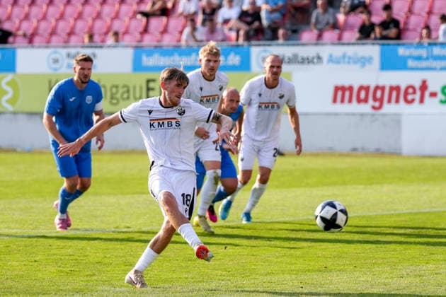 Tim Korzuschek (SVS), 18, a player for SV Sandhausen (SVS), scores the 1-0 goal on a penalty kick; goal, highlight, action, play, match scene, July 31, 2026, Sandhausen, Germany, soccer, bfv Association Cup, 3rd round, SV Sandhausen vs. TSG 1862 09 Weinheim xozx