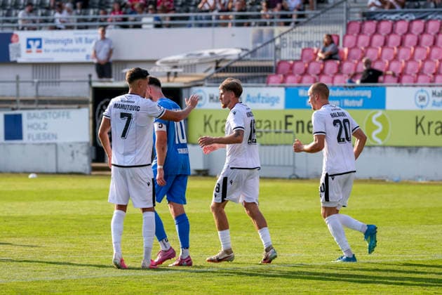 From left: David Mamutovic (SVS), 7; goal scorer Tim Korzuschek (SVS), 18; Phil Halbauer (SVS), 20; players from SV Sandhausen (SVS) celebrate the 1-0 goal, Celebration, goal celebration, goal scored, celebrating the goal, goal, celebration, celebrating the goal, joy, happiness, happy, optimistic, positive, game scene, highlight, action, July 31, 2026, Sandhausen, Germany, soccer, bfv Association Cup, 3rd round, SV Sandhausen vs. TSG 1862 09 Weinheim xozx