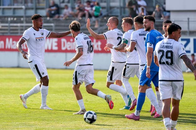 Players from SV Sandhausen (SVS) celebrate the 1-0 goal, Celebration, goal celebration, goal scored, celebrating the goal, goal, celebration, celebrating the goal, joy, happiness, happy, optimistic, positive, game scene, highlight, action, July 31, 2026, Sandhausen, Germany, soccer, BFV Association Cup, 3rd round, SV Sandhausen vs. TSG 1862 09 Weinheim xozx