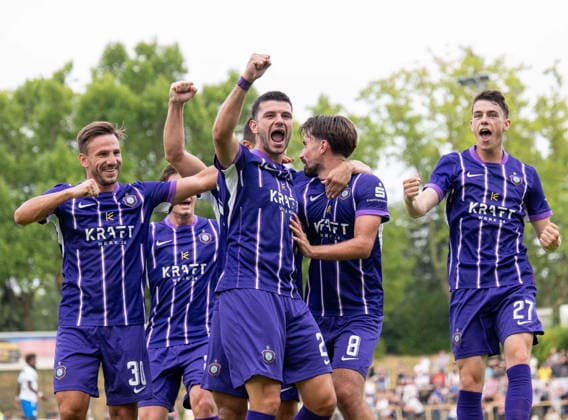 Soccer, Men s, 2026–2027 Season, Regionalliga Nordost, Matchday 2, SV Tasmania Berlin vs. FC Erzgebirge Aue; from left: Simon Skarlatidis (Aue), Patrick Kapp (Aue), Stylianos Kokovas (Aue), Nils Lihsek (Aue), Tim Maciejewski (Aue), celebration after the 0–1 goal, July 31, 2026, Copyright: xSebastianxRäppold MatthiasxKochx
