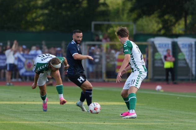 Soccer I Men s I 2026–2027 Season I Regionalliga Nord I Matchday 1 I SV Werder Bremen U23 vs. VfB Oldenburg I July 31, 2026 Noah Weissbach 25, SV Werder Bremen II, Leon Demaj 10, VfB Oldenburg, Jannes Ossadnik 27, SV Werder Bremen II, Bremen Stadium Complex, Field 11, Bremen, Germany Copyright: xLobeca JonasxBoningx