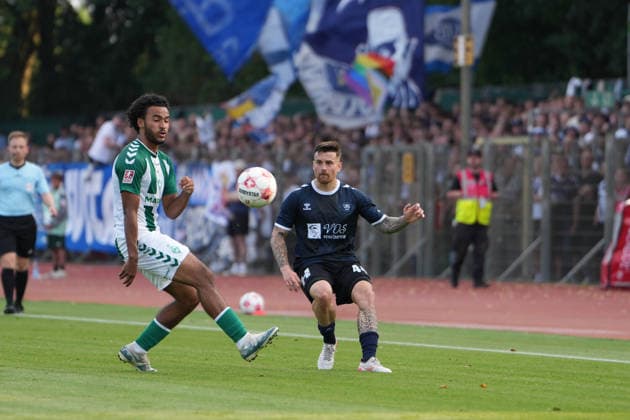 Soccer I Men s I 2026–2027 Season I Regionalliga Nord I Matchday 1 I SV Werder Bremen U23 vs. VfB Oldenburg I July 31, 2026 Mario Mbassi 15, SV Werder Bremen II, and Nico Knystock 44, VfB Oldenburg, Bremen Stadium Complex, Field 11, Bremen, Germany Copyright: xLobeca JonasxBoningx
