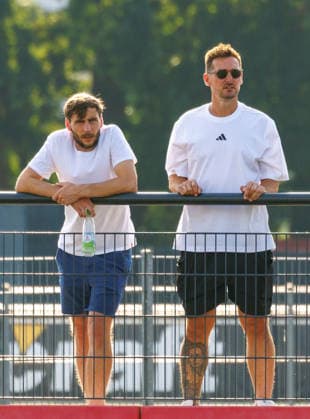 July 31, 2026 Soccer Season 2026–2027 Bavarian Regional League Matchday 2 FC Nuremberg FCN II vs. SpVgg Unterhaching Women s Team xdaxmax Matthias Kreutzer, Assistant Coach, FC Nuremberg FCN Miroslav Miro Klose Head Coach, 1. FC Nürnberg (FCN), watching the game