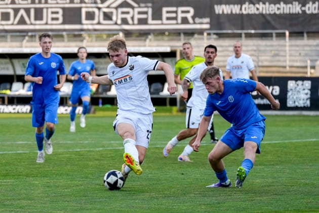 From left: Stefan Maderer (SVS), 27, Maiko Rene Hertel (TSG), 18, tackle, game scene, duel, tackle, tackling, dynamic, action, July 31, 2026, Sandhausen, Germany, soccer, bfv Association Cup, 3rd round, SV Sandhausen vs. TSG 1862 09 Weinheim xozx