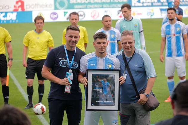 CFC vs. BFC Preussen, July 31, 2026, Chemnitz, Eins Stadium on Gellertstrasse, Sports, Soccer, Northeast Regional League 2026–2027, Matchday 2, CFC, CFC vs. BFC Preussen; Maurizio Grimaldi is honored as Player of the Season for 2025–2026; Chemnitz, Saxony, Germany