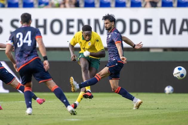 SITTARD , 31-07-2026 , Fortuna Sittard Stadium , pre season 2026 2027 , Dutch Eredivisie , football , friendly match between Fortuna Sittard and Apoel Nicosia , picture shows Fortuna Sittard player Lequincio Zeefuik Fortuan Sittard - Apoel Nicosia (friendly)  x205353897x Copyright: