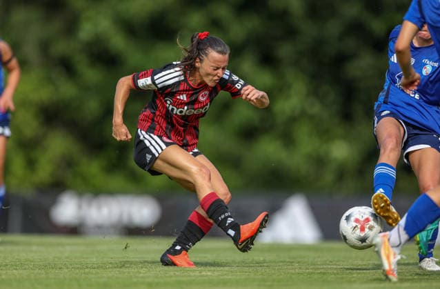 GER, Bad Nauheim, Eintracht Frankfurt vs. Racing Strasbourg, Preseason, Soccer, DFB, 2026–2027 Season, Bad Nauheim Sports Field, Friendly Match Photo: Hayley Raso, Eintracht Frankfurt Women’s U-16 Team, Shot on Goal. DFB and DFL regulations prohibit any use of photographs as image sequences and or quasi-video. July 31, 2026 Copyright: HMBxMedia HendrikxHamelau