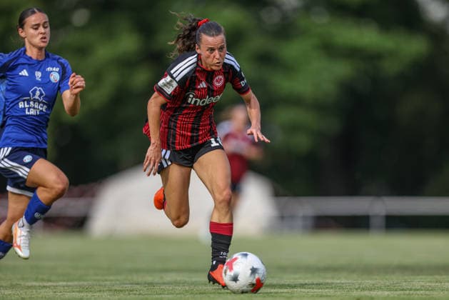 GER, Bad Nauheim, Eintracht Frankfurt vs. Racing Strasbourg, Preseason, Soccer, DFB, 2026–2027 Season, Bad Nauheim Sports Field, Friendly Match Photo: Hayley Raso, Eintracht Frankfurt Women’s Team 7. DFB and DFL regulations prohibit any use of photographs as image sequences and or quasi-video. July 31, 2026 Copyright: HMBxMedia HendrikxHamelau