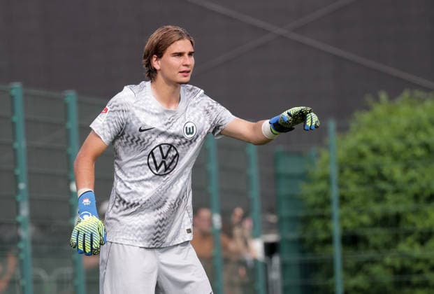 Jakub Zielinski, VfL Wolfsburg Soccer, Men s Team, 2026–2027 Season, 2nd Division, VfL Wolfsburg vs. SC Telstar, Friendly Match, Preseason, 3–1 DFL REGULATIONS PROHIBIT ANY USE OF PHOTOGRAPHS AS IMAGE SEQUENCES AND OR QUASI-VIDEO