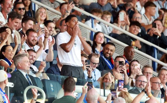 Jude Bellingham watches from the stands Brimingham City v FC Barcelona, Barca Pre Season Friendly, Football, St Andrew s at Knighthead Park, Birmingham, UK - 31 Jul 2026Birmingham St Andrew s at Knighthead Park United Kingdom EDITORIAL USE ONLY No use with unauthorised audio, video, data, fixture lists, club league logos or live services. Online in-match use limited to 120 images, no video emulation. No use in betting, games or single club league player publications. Copyright: xKieranxMcManus Shutterstockx 17024229f