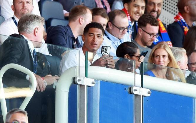 Jude Bellingham watches from the stands Brimingham City v FC Barcelona, Barca Pre Season Friendly, Football, St Andrew s at Knighthead Park, Birmingham, UK - 31 Jul 2026Birmingham St Andrew s at Knighthead Park United Kingdom EDITORIAL USE ONLY No use with unauthorised audio, video, data, fixture lists, club league logos or live services. Online in-match use limited to 120 images, no video emulation. No use in betting, games or single club league player publications. Copyright: xKieranxMcManus Shutterstockx 17024229j