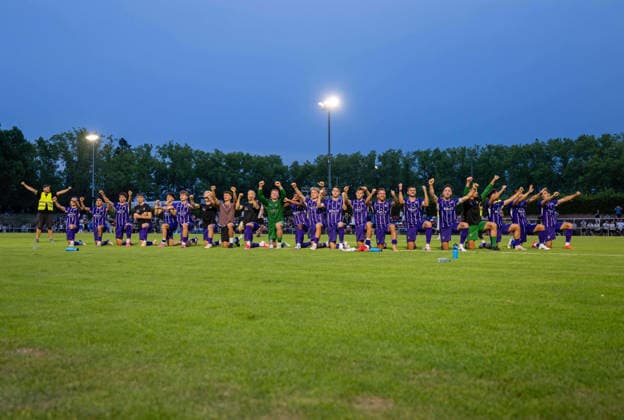 Soccer, Men s, 2026–2027 Season, Regionalliga Nordost, Matchday 2, SV Tasmania Berlin vs. FC Erzgebirge Aue, Aue celebrates with fans after the final whistle, July 31, 2026, Copyright: xSebastianxRäppold MatthiasxKochx