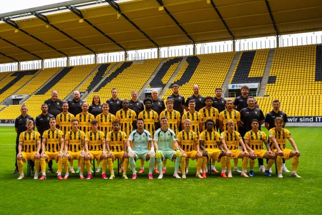 TSV Alemannia Aachen 1900 e.V., 3rd Division, Team Photo Session 2026–2027, Team photo, back row, from left to right: Jörg Laufenberg, Patrick Kowal, Wera Bosseler, Sven Vonderhagen, Dr. Thorsten Rohde, Dr. Alexander Mauckner, Nils Perius, Simon Fries, Youssef Baaoui, Amine Abouer Raja; middle row, from left to right: Mersad Selimbegovic, Ilyas Trenz, Petros Bagkalianis, Valmir Sulejmani, Marius Wegmann, Emmanuel Elekwa, Gideon Jung, Louis Köster, Danilo Wiebe, Joel da Silva Kiala, Mika Hanraths, Ivica Ljubicic, Amer Mujicic; front row, from left to right: Mika Schroers, Mika Pobric, Daniel Starodid, Faton Ademi, Mehdi Loune, Manuel Riemann, Stefan Bajic, Lukas Scepanik, Ken Izekor, Meiko Waeschenbach, Fabio Torsiello, Matti Wagner, GER, TSV Alemannia Aachen 1900 e.V., 3. Liga, Photo Shoot 2026–2027 GER, TSV Alemannia Aachen 1900 e.V., 3rd Division, Photo Session 2026–2027, Aachen Team Photo Copyright: xEibner-Pressefoto J.xDerondeaux EP_JDU