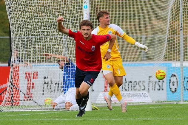 Regionalliga West Bonner SC Rot Weiß Oberhausen ** FOR EDITORIAL USE ONLY ** EDITORIAL USE ONLY ** p Jonas Berg scores the 1-1 goal for Bonner SC vs. RWO Location: Bonn, Sportpark Nord Date: July 31, 2026 Germany, North Rhine-Westphalia, Bonn Copyright MichaxKorb Copyright: MichaxKorb doc86yk9ae6f00ybf3p9wx ,EDITORIAL USE ONLY Copyright: MichaxKorb