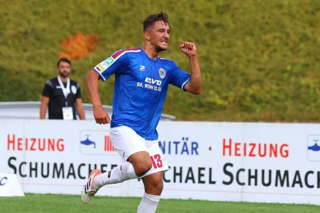 Regionalliga West Bonner SC Rot Weiß Oberhausen ** FOR EDITORIAL USE ONLY ** EDITORIAL USE ONLY ** p Kerem Yalcin after scoring the 1–0 goal for the Kleeblätter (Bonner SC vs. RWO) Location: Bonn, Sportpark Nord Date: July 31, 2026 Germany, North Rhine-Westphalia, Bonn Copyright MichaxKorb Copyright: MichaxKorb doc86yk98sbo36a98ydeg9 ,EDITORIAL USE ONLY Copyright: MichaxKorb