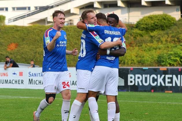Regionalliga West Bonner SC Rot Weiß Oberhausen ** FOR EDITORIAL USE ONLY ** EDITORIAL USE ONLY ** p Kerem Yalcin after scoring the 1–0 goal for the Kleeblätter (Bonner SC vs. RWO) Location: Bonn, Sportpark Nord Date: July 31, 2026 Germany, North Rhine-Westphalia, Bonn Copyright MichaxKorb Copyright: MichaxKorb doc86yk98wbd3414g4fu1vl7 ,EDITORIAL USE ONLY Copyright: MichaxKorb