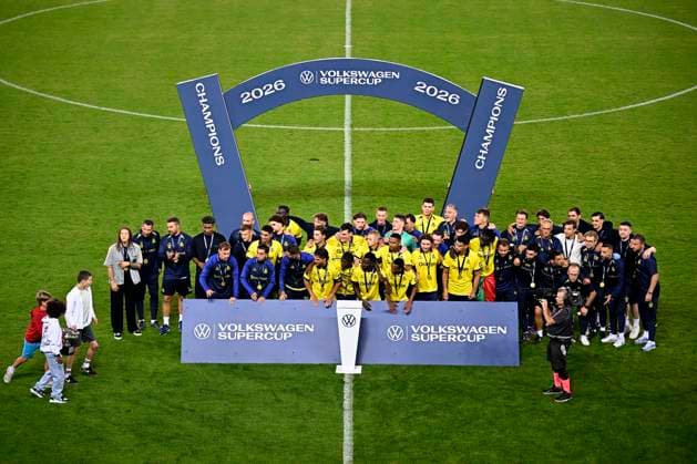 Club Brugge v Royale Union Saint-Gilloise - Volkswagen Supercup 2026 BRUGGE, BELGIUM - JULY 31 : The team of Royale Union Saint-Gilloise celebrates after winning the Volkswagen Supercup 2026 match between Club Brugge and Royale Union Saint-Gilloise on July 31, 2026 in Brugge, Belgium, 31 07 2026 Brugge Belgium  Copyright: xTomasxSiskx