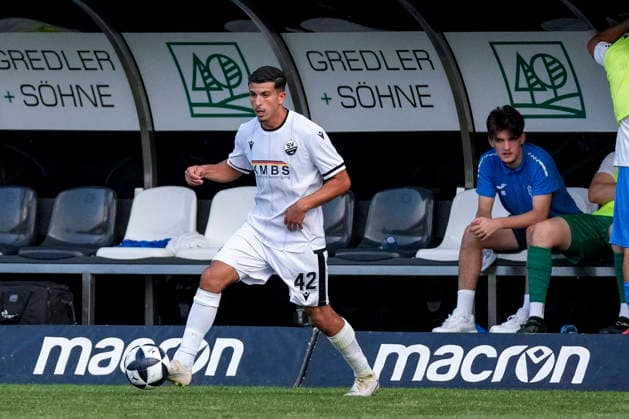 Imad Jaadar SVS, 42, on the ball, isolated figure, full-body shot, single frame, single photo, action, July 31, 2026, Sandhausen, Germany, soccer, bfv Association Cup, 3rd round, SV Sandhausen vs. TSG 1862 09 Weinheim xozx