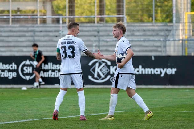 From left: Marco Kehl Gomez (SVS), 33, goal scorer Stefan Maderer (SVS), 27, and a player from SV Sandhausen (SVS) celebrate the goal that made it 3-0, Celebration, goal celebration, goal scored, celebrating the goal, goal, celebration, celebrating the goal, joy, happiness, happy, optimistic, positive, game scene, highlight, action, July 31, 2026, Sandhausen, Germany, soccer, bfv Association Cup, 3rd round, SV Sandhausen vs. TSG 1862 09 Weinheim xozx