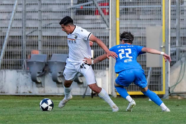 From left: Imad Jaadar (SVS), 42, Dren Miftari (TSG), 22, tackle, game scene, duel, tackle, tackling, dynamic, action, July 31, 2026, Sandhausen, Germany, soccer, bfv Association Cup, 3rd round, SV Sandhausen vs. TSG 1862 09 Weinheim xozx