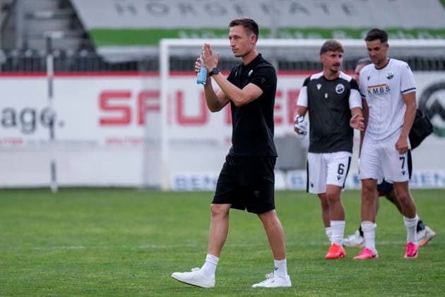 Kevin Stotz, Coach, Head Coach, SVS, Celebrating after the final whistle, Joy over the victory, Winner, Celebrating, Cheering, Happy, Positive, Delighted, Optimistic, Highlight, Action, July 31, 2026, Sandhausen, Germany, soccer, bfv Association Cup, 3rd round, SV Sandhausen vs. TSG 1862 09 Weinheim xozx