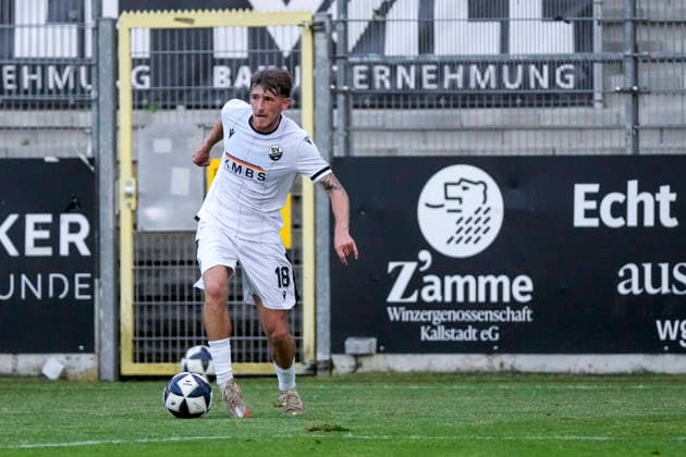 Tim Korzuschek SVS, 18, with the ball, cutout, full body, single frame, single photo, action, July 31, 2026, Sandhausen, Germany, soccer, bfv Association Cup, 3rd round, SV Sandhausen vs. TSG 1862 09 Weinheim xozx