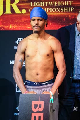 July 31, 2026: Lightweight Yeyery Castillo on stage during weigh-ins for the Roach Jr. vs Zepeda event at the Skybox Lounge inside the Virgin Hotels on July 31, 2026 in Las Vegas, NV. CSM. Las Vegas United States of America - ZUMAc04_ 20260731_zma_c04_193 Copyright: xChristopherxTrimx