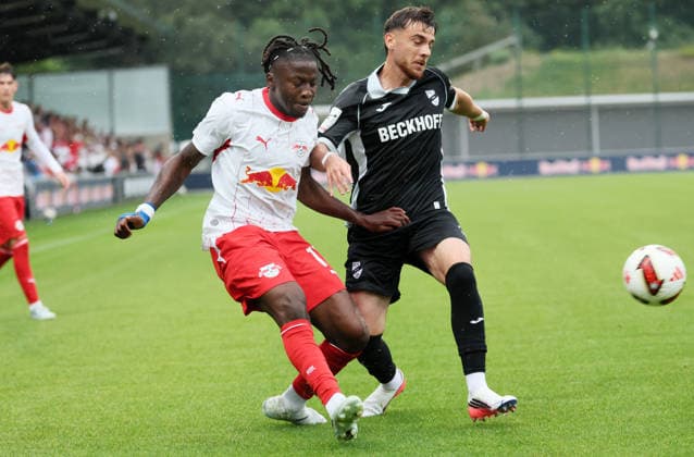 RB Leipzig vs. Verl Friendly Match, Leipzig, August 1, 2026, Red Bull Campus, Soccer, Friendly Match, RB Leipzig vs. SC Verl, Pictured from left: Johan Bakayoko 11, RB Leipzig, Bilal Yalcinkaya 10, Verl, For editorial use only, Picture Point