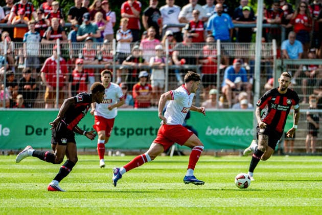 Friendly Match: Bayer 04 Leverkusen vs. Rot-Weiss Essen, August 1, 2026, Ulrich Haberland Stadium, Leverkusen; Jeanuel Belocian (Bayer 04 Leverkusen) 44, Jaka Äauber (PotoÄ u008D)nik Rot Weiss Essen 9, Robert Andrich Bayer 04 Leverkusen 8, Friendly Match: Bayer 04 Leverkusen vs. Rot Weiss Essen, August 1, 2026, Ulrich Haberland Stadium, Leverkusen Copyright: xBEAUTIFULxSPORTS Erlhofx