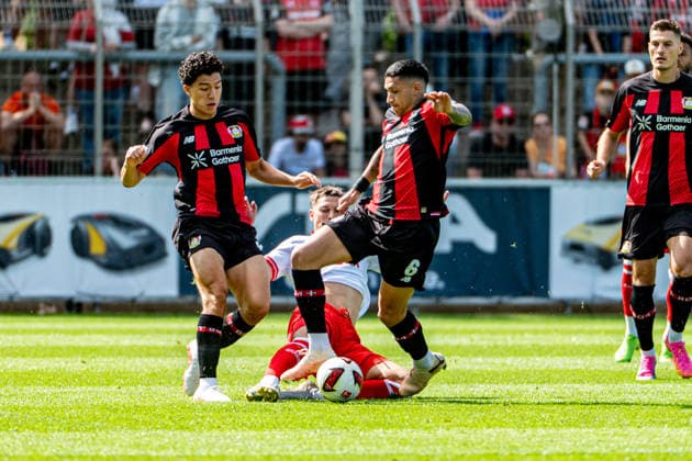 Friendly Match: Bayer 04 Leverkusen vs. Rot Weiss Essen, August 1, 2026, Ulrich Haberland Stadium, Leverkusen; Ibrahim Maza (Bayer 04 Leverkusen) 30, Ezequiel Fernandez (Bayer 04 Leverkusen) 6; Friendly match: Bayer 04 Leverkusen vs. Rot Weiss Essen, August 1, 2026, Ulrich Haberland Stadium, Leverkusen Copyright: xBEAUTIFULxSPORTS Erlhofx