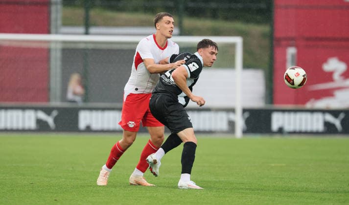 RB Leipzig vs. Verl Friendly Match, Leipzig, August 1, 2026, Red Bull Campus, Soccer, Friendly Match, RB Leipzig vs. SC Verl, Pictured from left: Maxime Esteve 3, RBL, Tim Heike 25, Verl, For editorial use only, Picture Point