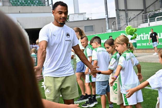 August 1, 2026 SpVgg Greuther Fürth Fürth Team Presentation 2026–2027 Season Opener xwoxzix Sacha Banse Bansé 6, SpVgg Greuther Fürth