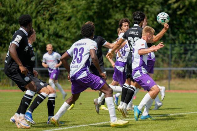 August 1, 2026, BW Schinkel Sports Field, Osnabrück, GER, 2nd and 3rd Divisions, Friendly Match: SV Meppen vs. VfL Osnabrück, Header goal to make it 2–0 by Stefan Rankic, SV Meppen 33. DFL regulations prohibit any use of photographs as image sequences and or quasi-video. Osnabrück, Lower Saxony, Netherlands, BW Schinkel Sports Field