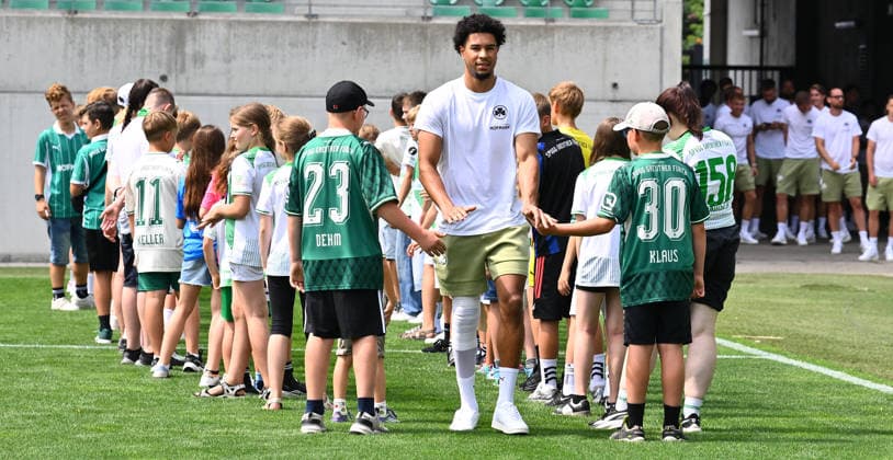 August 1, 2026 SpVgg Greuther Fürth Fürth Team Presentation 2026–2027 Season Opener xwoxzix Benjamin Zank, 19, SpVgg Greuther Fürth