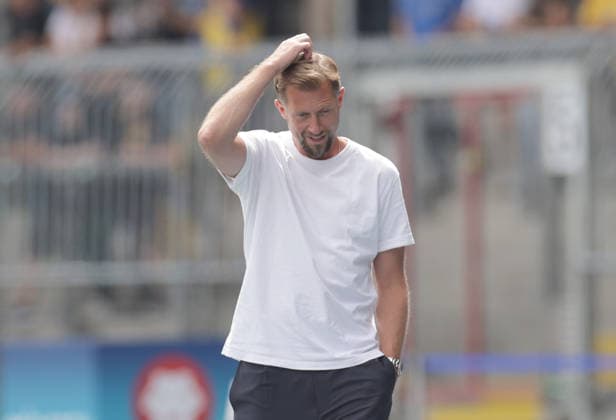 Head Coach Lars Kornetka, Eintracht Braunschweig Soccer, Men s Team, 2026–2027 Season, 2nd Bundesliga, Eintracht Stadium, Eintracht Braunschweig vs. RAAL La Louvière, preseason, friendly match. DFL REGULATIONS PROHIBIT ANY USE OF PHOTOGRAPHS AS IMAGE SEQUENCES AND OR QUASI-VIDEO