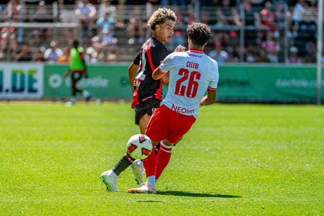 Friendly Match: Bayer 04 Leverkusen vs. Rot Weiss Essen, August 1, 2026, Ulrich Haberland Stadium, Leverkusen; Montrell Culbreath, Bayer 04 Leverkusen 42, Ekin Çelebi, Rot Weiss Essen 26; Friendly Match: Bayer 04 Leverkusen vs. Rot Weiss Essen, August 1, 2026, Ulrich Haberland Stadium, Leverkusen Copyright: xBEAUTIFULxSPORTS Erlhofx