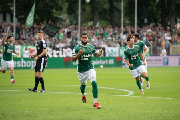 1. FC 1905 Schweinfurt vs. TSV 1860 Munich, Sachs-Stadion Football, Regionalliga Bayern 1. FC 1905 Schweinfurt vs. TSV 1860 Munich 1 Aug 2026 Sachs-Stadion , Schweinfurt, Germany Image: Jason Prodanovic (FC05) scoring the 1:0 in the 4th minute and celebrating with his teammates. DFL REGULATIONS PROHIBIT ANY USE OF PHOTOGRAPHS AS IMAGE SEQUENCES AND OR QUASI-VIDEO Copyright: xPresseFotoxEvansx