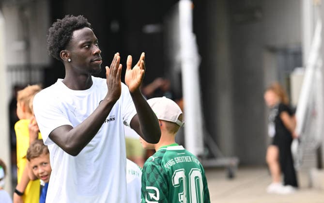 August 1, 2026 SpVgg Greuther Fürth Fürth Team Presentation 2026–2027 Season Opener xwoxzix Omar Sillah 42, SpVgg Greuther Fürth