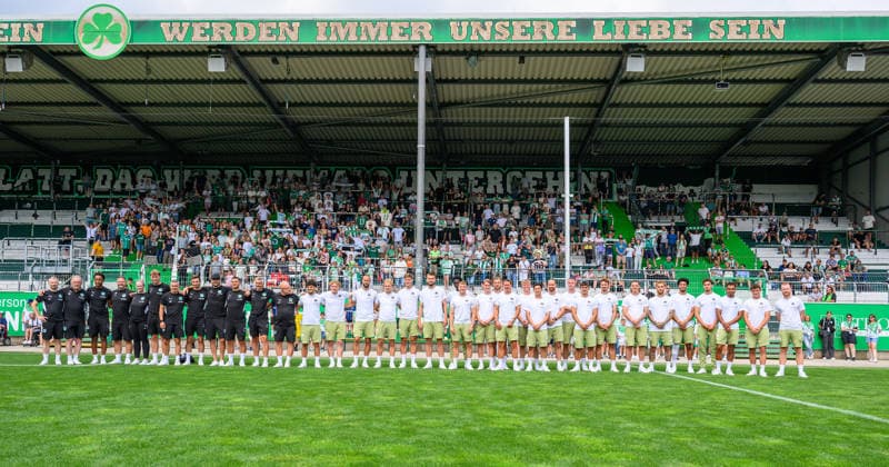 August 1, 2026 SpVgg Greuther Fürth Fürth Team Presentation 2026–2027 Season Opener xwoxzix Team in front of Kleeblatt fans