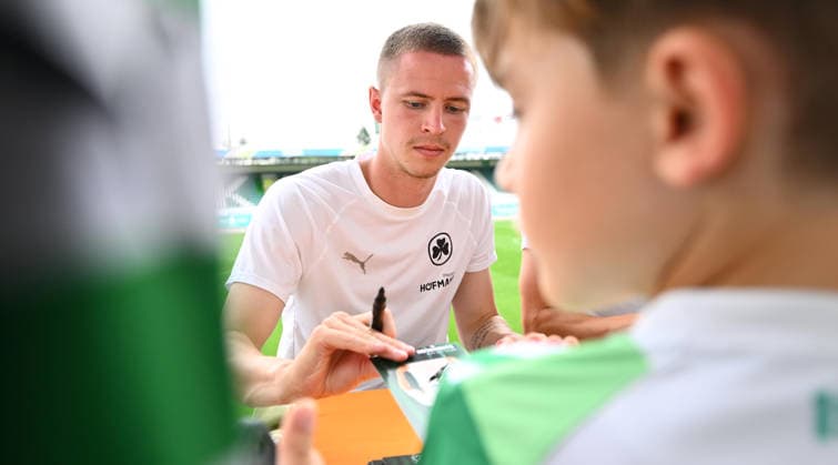 August 1, 2026 SpVgg Greuther Fürth Fürth Team Presentation 2026–2027 Season Opener xwoxzix Autograph Session with Brynjar Ingi Bjarnason, 25, SpVgg Greuther Fürth