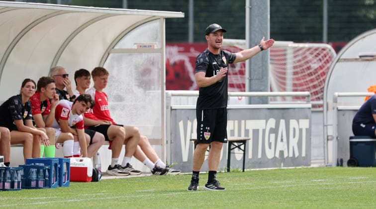 August 1, 2026, Germany, Stuttgart, Soccer: VfB Stuttgart II vs. FC Astoria Walldorf, Coach Nico Willig (VfB II)
