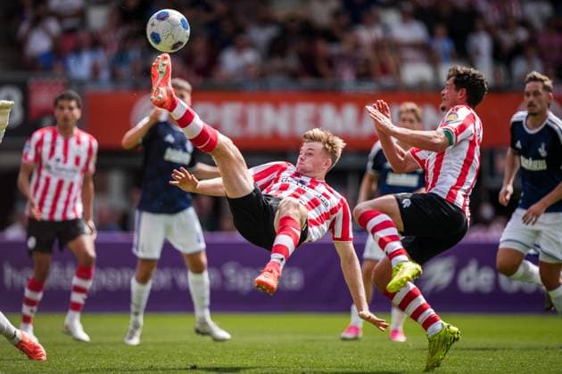 ROTTERDAM , 01-08-2026 , Sparta Stadium Het Kasteel , season 2026 2027 , Dutch pre season football , match between Sparta Rotterdam and MSV Duisburg , picture shows Sparta player Nick Verschuren Sparta - MSV Duisburg (friendly)  x205370000x Copyright: