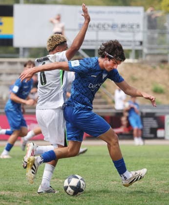 Freiberg, U19 Soccer, DFB Junior Cup: SGV Heilbronn Freiberg vs. VfL Wolfsburg; on the right, Ilias Belca (SGV)
