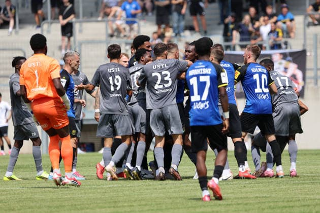 August 1, 2026, Soccer, Men s, Friendly Match, 2026–2027 Season, 1 FC Saarbrücken vs. US Thionville Lusitanos, Clashes between the two teams, Samir Bouzar (US Thionville Lusitanos), Abdenko Nankishi (1 FC Saarbrücken), Christian Kühlwetter (1 FC Saarbrücken), Saarbrücken, Ludwigsparkstadion, Saarland, Germany, DEU Copyright: xSebastianxBachx