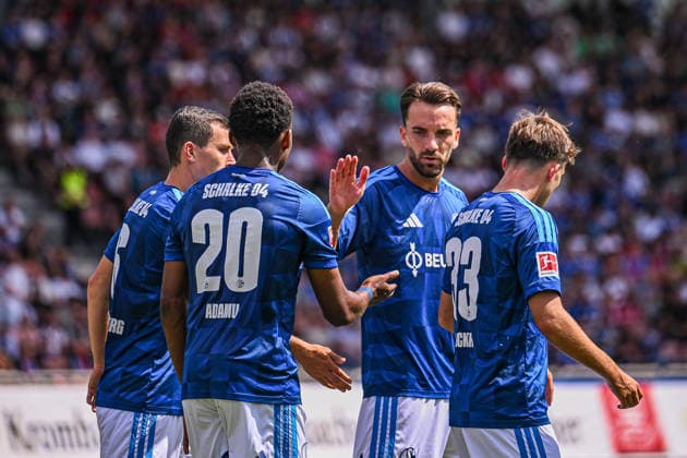August 1, 2026, Soccer, 2026–2027 season, Friendly match, KSV Hessen Kassel vs. FC Schalke 04, Junior Adamu of FC Schalke 04 celebrates his goal to make it 0–2, Kenan Karaman of FC Schalke 04 xRHR PHOTO YYx Copyright: KROEGER RHR-FOTOx RHR-FOTO YY