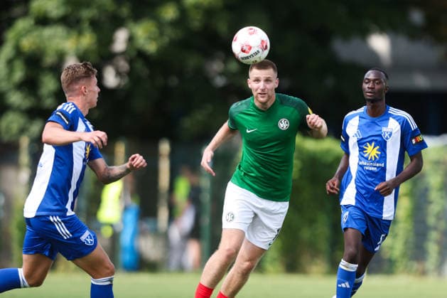 August 1, 2026, Soccer, Men s, Regionalliga Nord, Matchday 1, HSC Hannover vs. BSV Kickers Emden Denis Vukancic 10 HSC Hannover Ibrahim Touray (blue) 57 BSV Kickers Emden