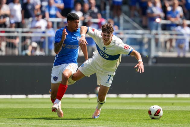 August 1, 2026, Darmstadt, Friendly Match: SV Darmstadt 98 vs. FC Portsmouth; from left: Luke Le Roux (Portsmouth), Noah Raphael Weißhaupt (SV Darmstadt 98) battle for the ball Copyright: HMBxMedia JoaquimxFerreira